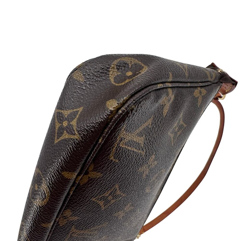 Louis Vuitton LV Monogram Pochette Accessoires Bag - Picture 6 of 16